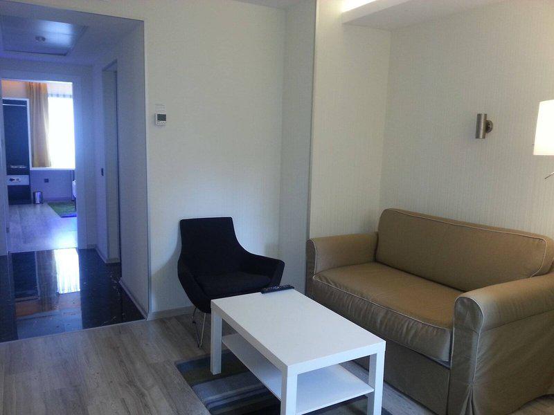 04EB88B64E759A59EF1321005C7FA682