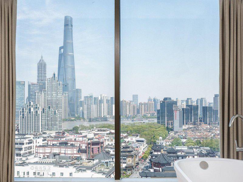 BA4E168C2AEE0D7F25F684DCA61AB01E