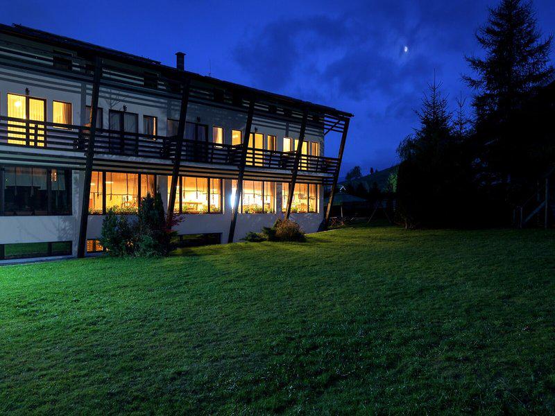 276C71B01D6AD0CB3A8059F4E9021104