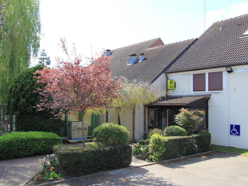 10F14D85B946A56CA976858948F0376E