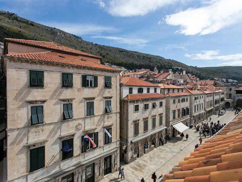 6C3796B51B7A104E33042E0B6C54D0FF