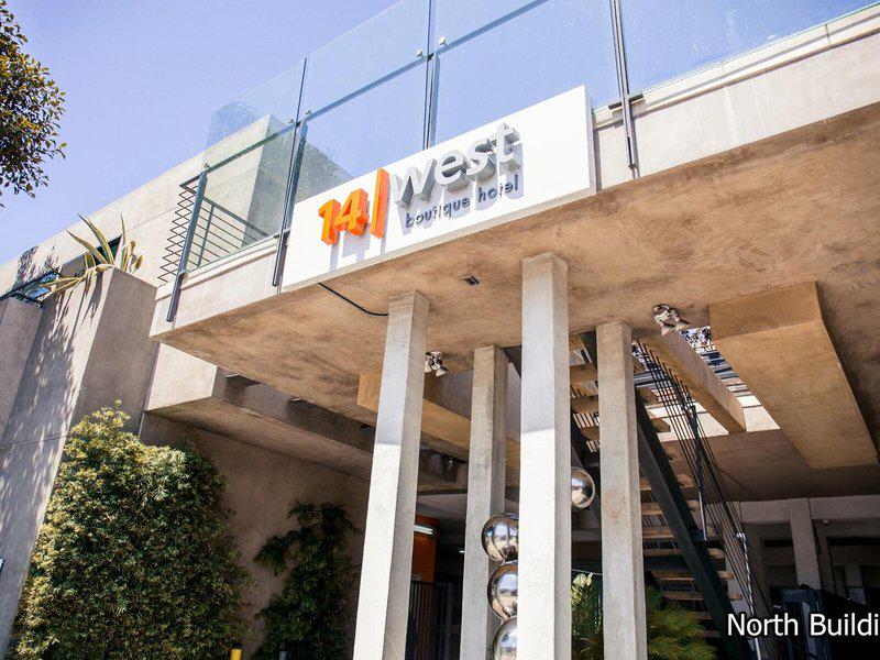 A58121DBACE44F895BB66C81F0C5B723