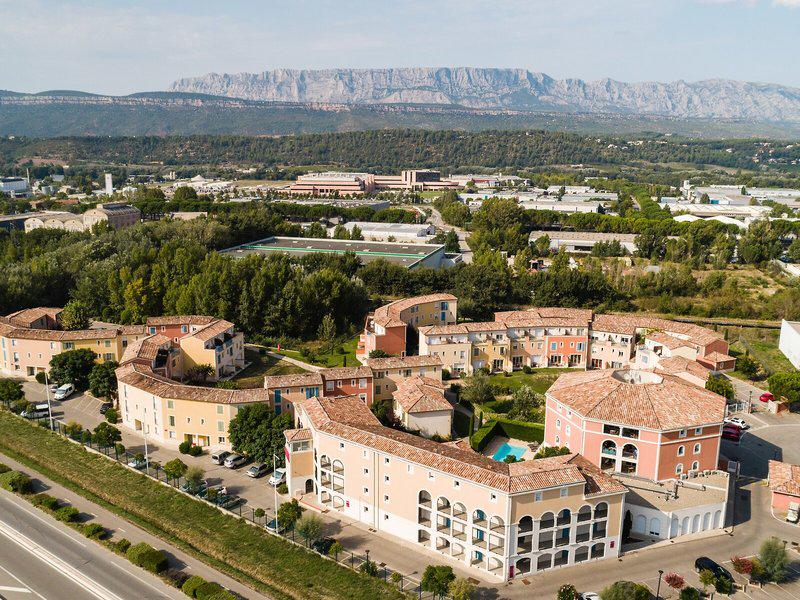 677EC83A28768AF94812DE64AFD8F02C