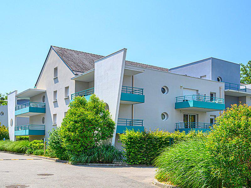 E94AA8327E2EE1425072DA382F82961A