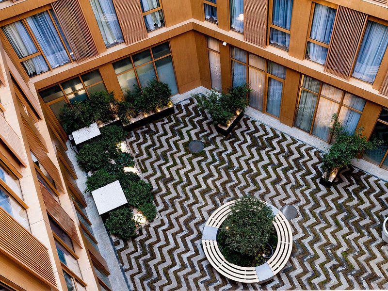 4148E957C2D46C82E58C1389480D1585