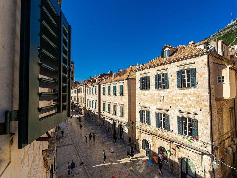 93F4B2C2E0E99E95F344DD93039C4AE8