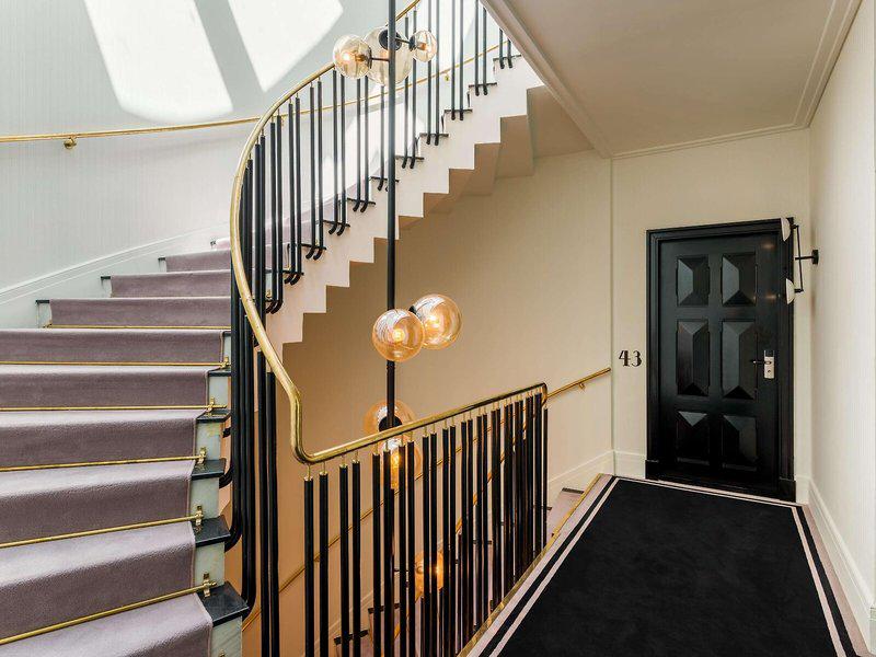 077ED6C4CEB9D5CE5770B598E427E597