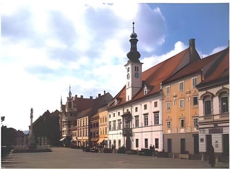 DD0C7F4002E1273C92478AF6F1D2F351