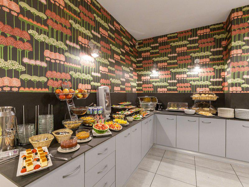 032EB81FF642C80129365709496E7D8F