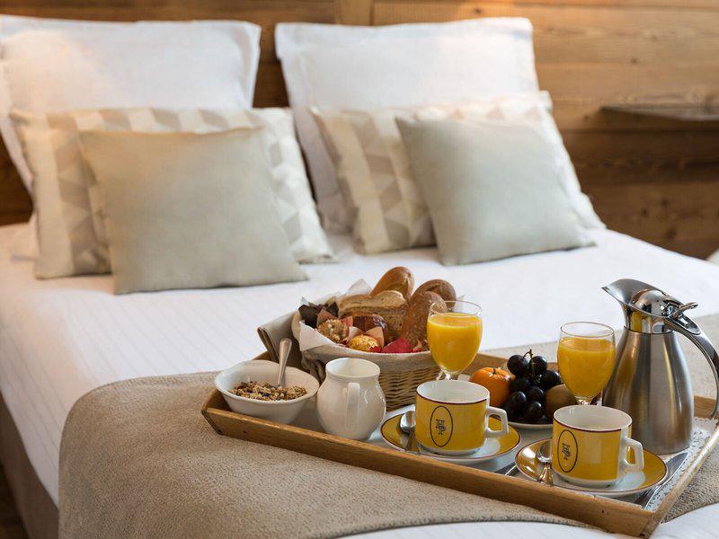 205E768395DEBD9663109A7711C98E8B