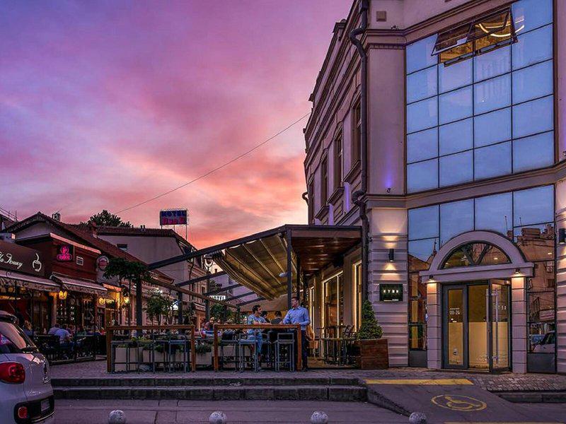 354F915DA94BB2888D48D8326739A9F7