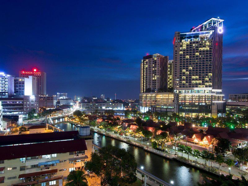 EEF0A4804F4685709D67EF64CD757AA8