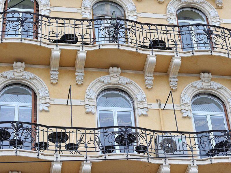 210698567309DAA1811A2FDA3E23D19D