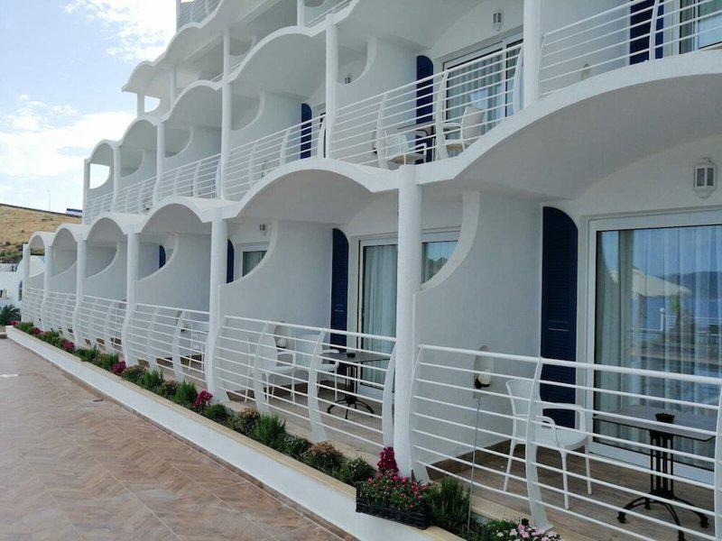 4D8CB9E0091E21B18777A63B68D11B2F