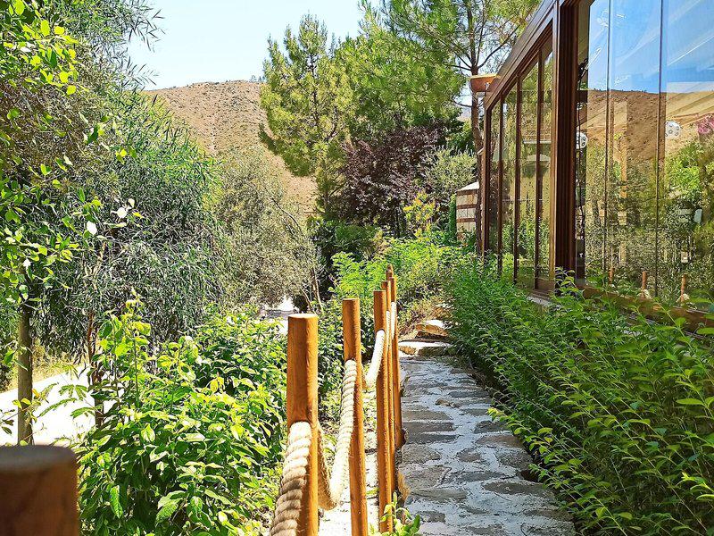 7CBB5DBDD78A17D4F2173739990736CE