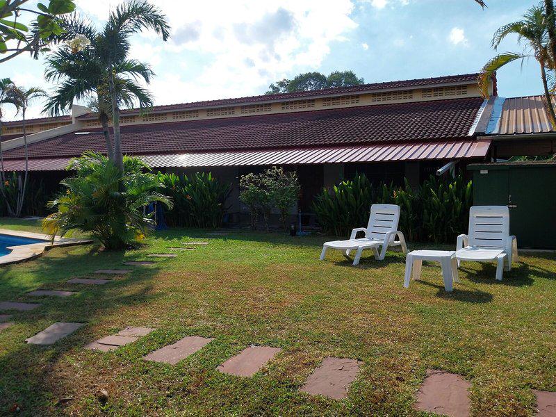 2AABA121A1B124E7D3DA742ACB4341B0