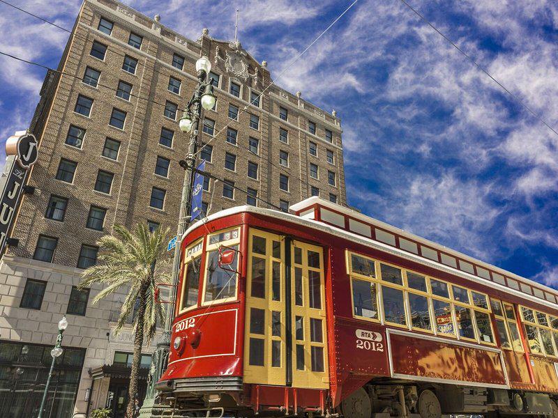 EF6C18CE7FFF7F46CD2BBF2932710996