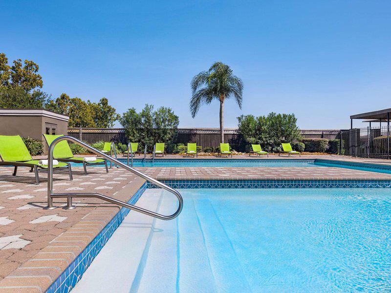 90E5A96AEBDF2B195825094BA320319D