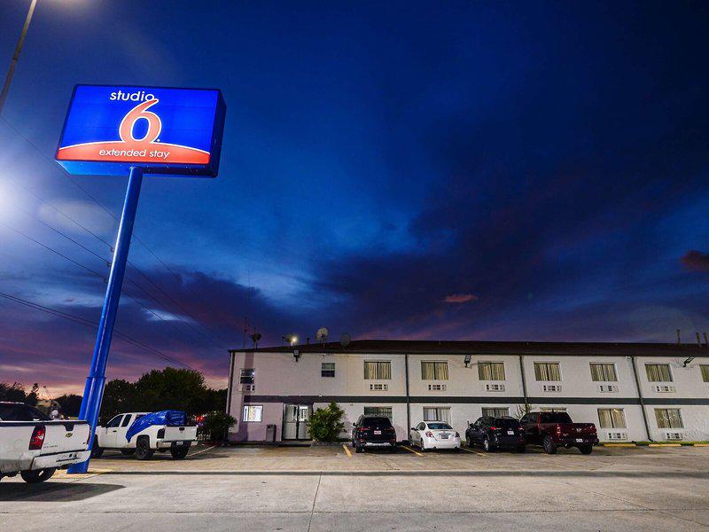 08FE2A7330622C6B58043C363AFA15C8