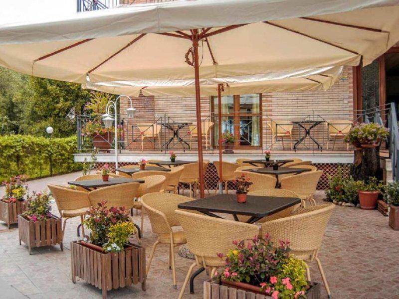 5E2F6B290F99BF9B7D333719BC40794F