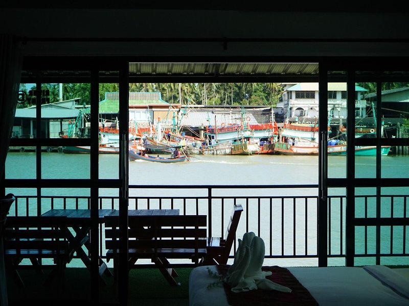 1F86A44679682243636646B373BA55DB