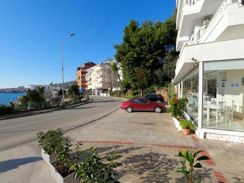 0D6D8CD1AA3C3A6713D00D89F8C163E2