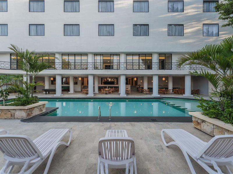 8B899004280CEE90FFEA50AEAA523598