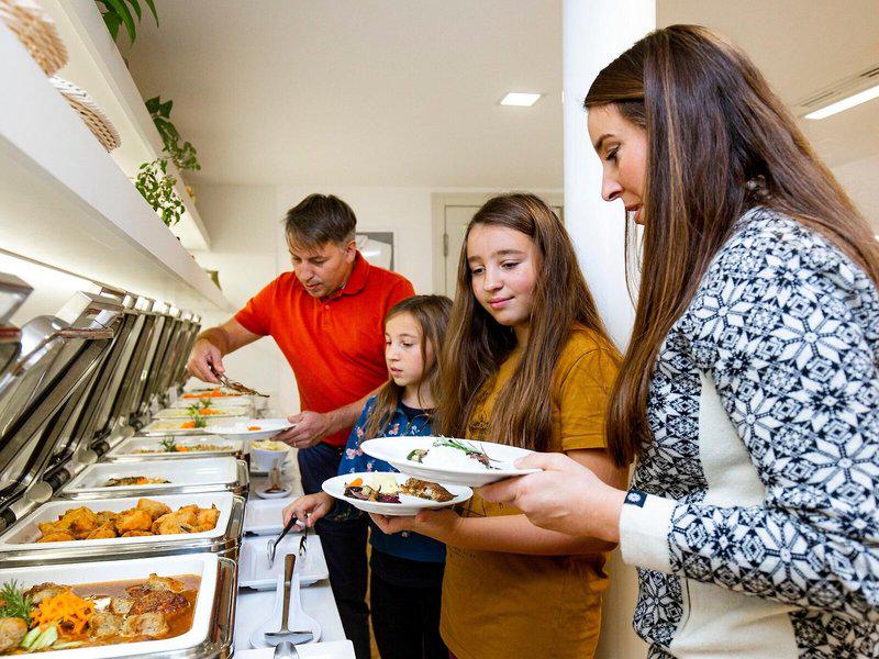 FCE3154CCA2AAEAC38ECA14D02578097