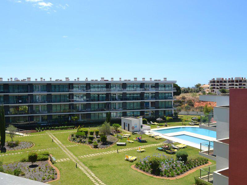 1E87505F4BEA855B562F74D39288F186