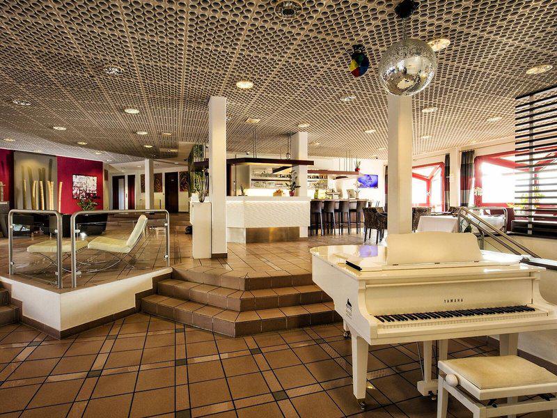 B00F4DCFE8A9F38BC1A85ACE5D1D0C10