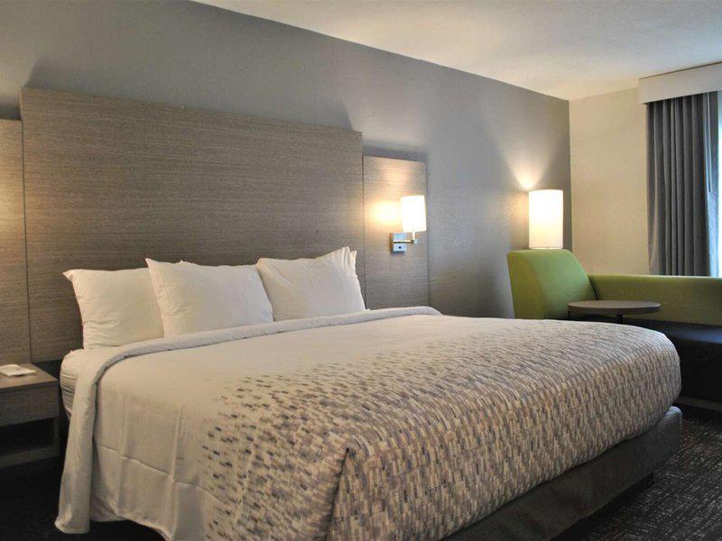 B733811097C463AF324E6DC391E8D2BA