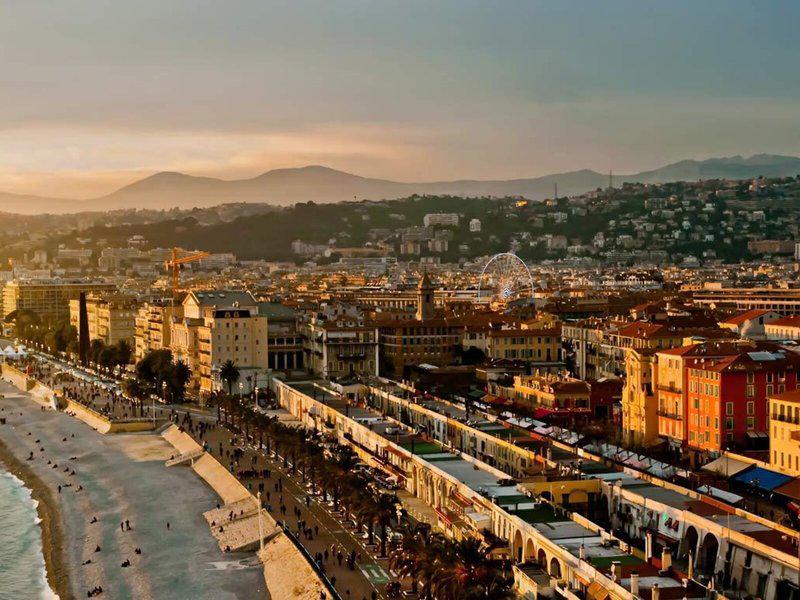 F827CFDDCF997DA30F50D87F67AB159E