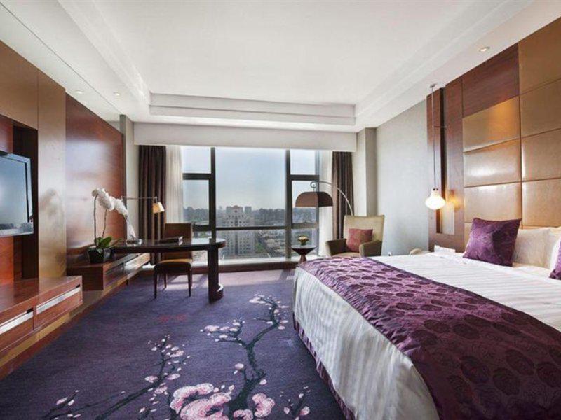 03B23F9C490AB728CD184FCC8FE43BA7