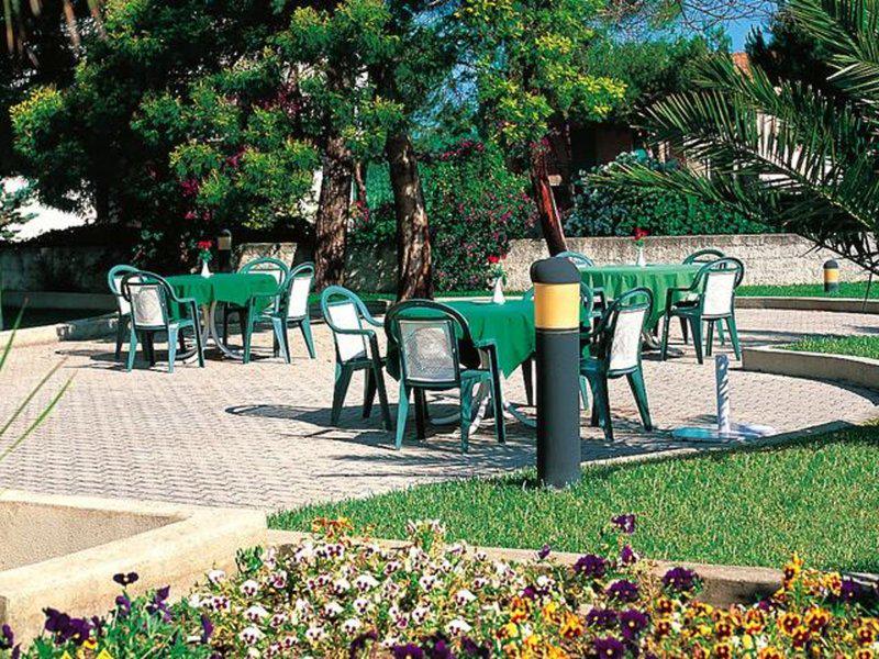 4C0F4BE5C9A61D68EFFA8AD8830A3378