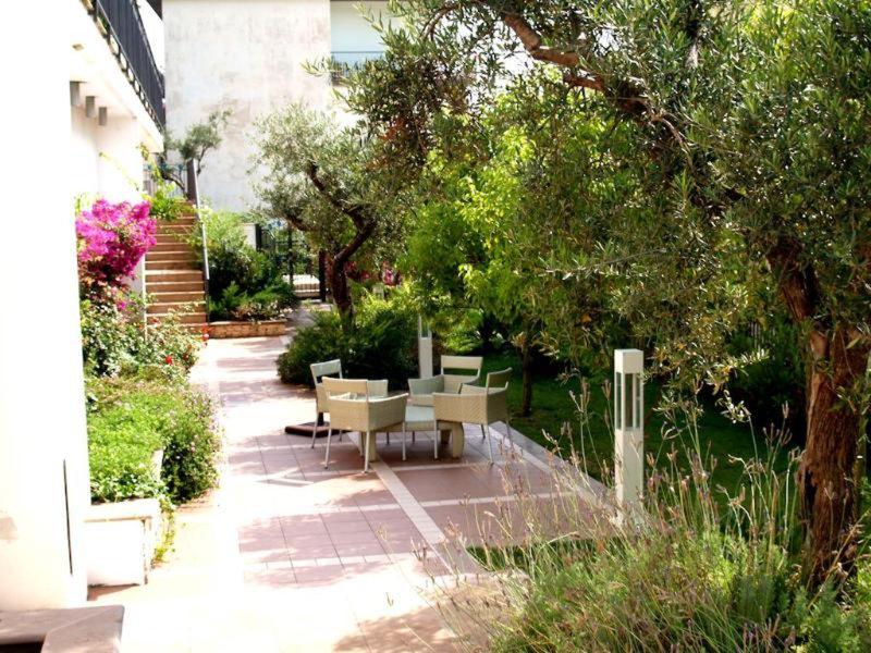 2FA60198DB757615E59D8CBF14E58EAC