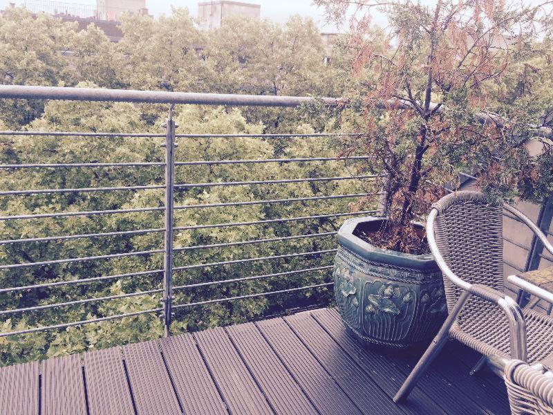 719E231DFF03549294630F997ACE6EFD