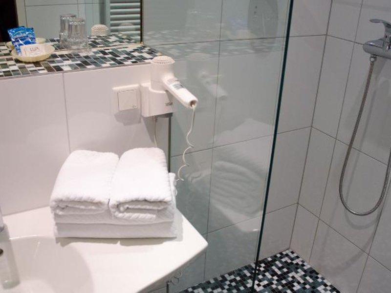 3B9ABAB23056B572523AD936010517F4