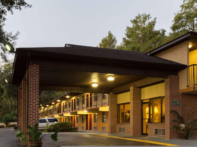 A6BBA83226BDEB9BF66CFA9CA6935544