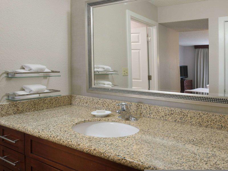 FFA9225E67F680000334A69EA55E7ADA