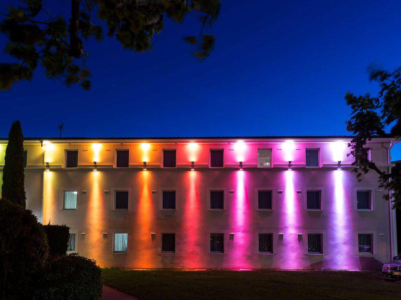 DC20BA240CEC197981BEC4EFA9AFF977