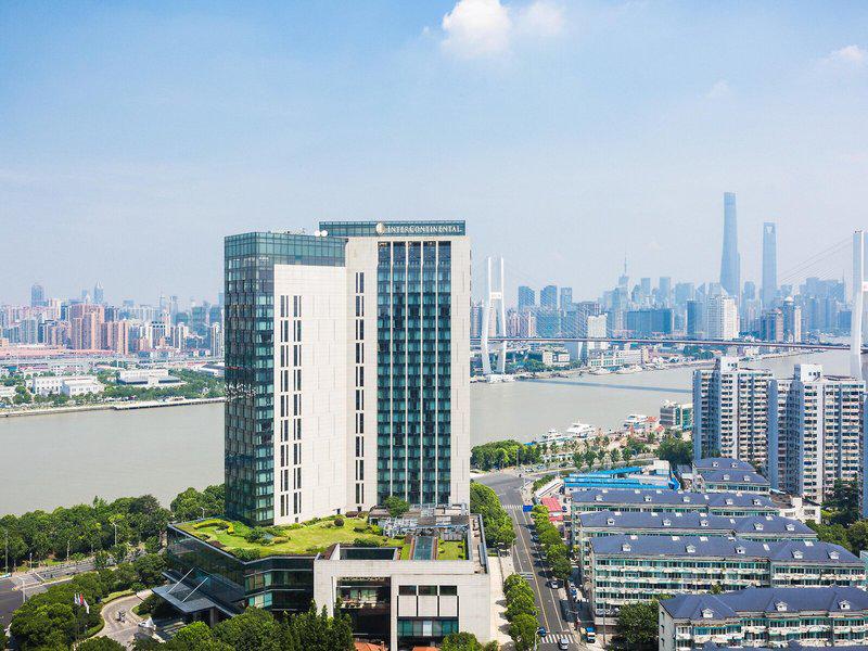 EB70CA4FB7D238DF6E4BBFD29691A39A