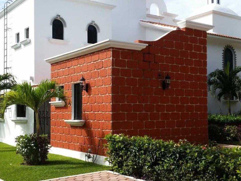 D15B3A2BF53E0C8E740D322A94D63D63