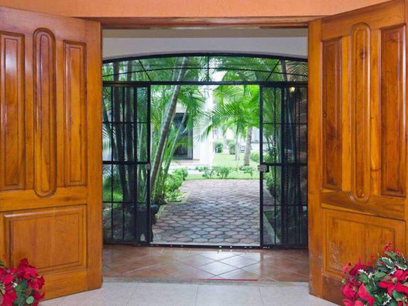 7B208903776207804BDEF7516BB9360D