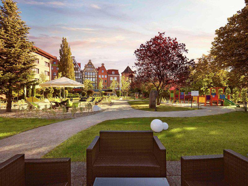 1E34579D4C57F276363864CA053C8A69