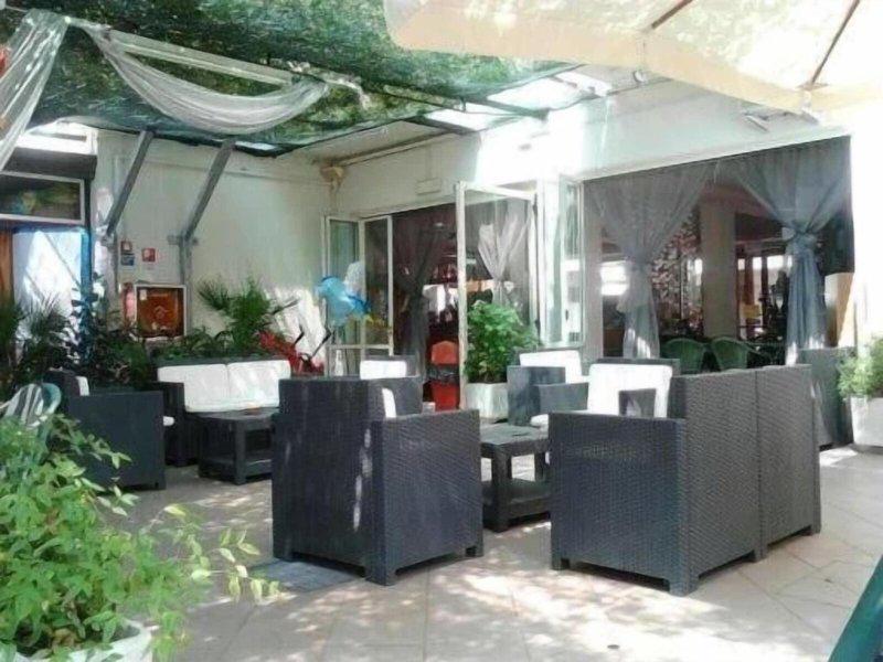 2B5F23BB76142635E5B484CECFE9DCD4