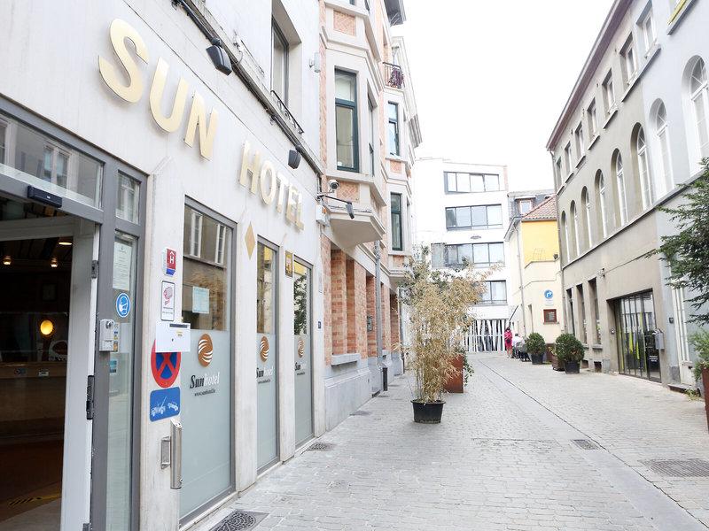 6BBE7807C0C9CBF71E1516F413D946F2