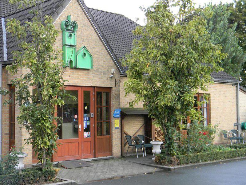 A6754ED108A05101A1A57C1335BCD6D6