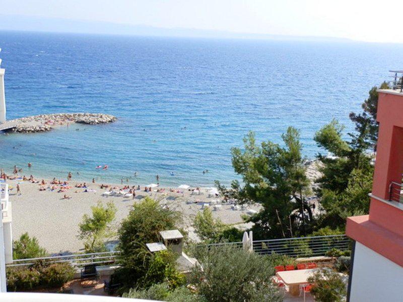 2056E3D9CA3E10B9C614588786F4E642