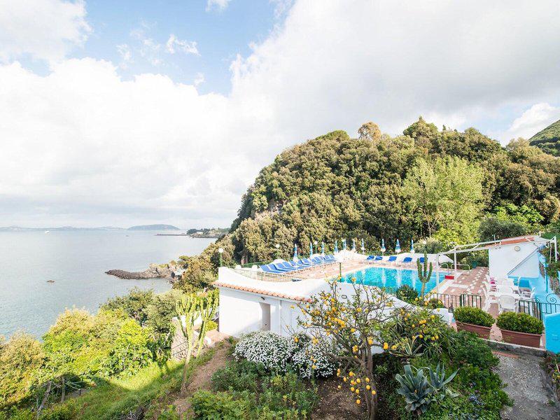 E3BCF969C0634DFC6D06EF0D2AAC937D