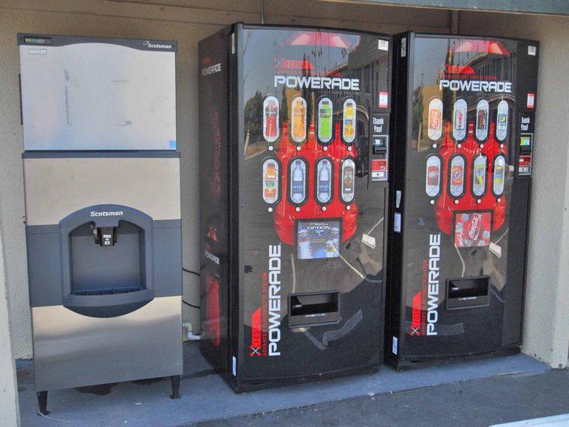 6F8FE24FD25B64D648B3F45B67D84205